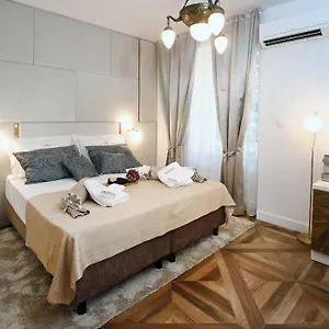 Gostinjska kuća Garden Luxury, Split